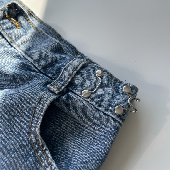 Blue jeans, great condition size large fits big - Picture 3 of 3